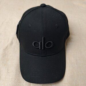 🧢NWT Alo Yoga Off-Duty Baseball Cap